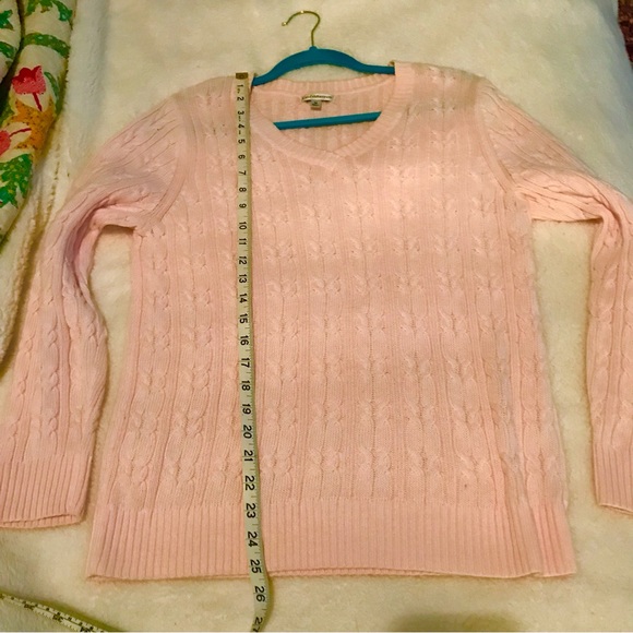 Pale pink 100% cotton cable knit v-neck sweater - Picture 4 of 4
